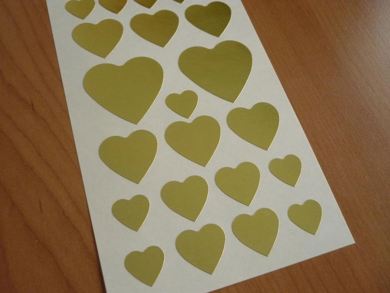 Sheet of 22 DIY golden flat metallic hearts heart stickers – photo 2